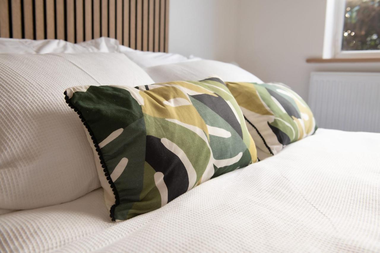 Dorset Stylish Apartment พูล ภายนอก รูปภาพ